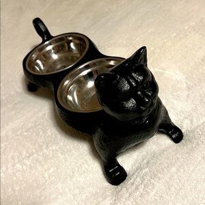 Vintage Cast Iron Black Cat Double Pet Bowl. NWOT